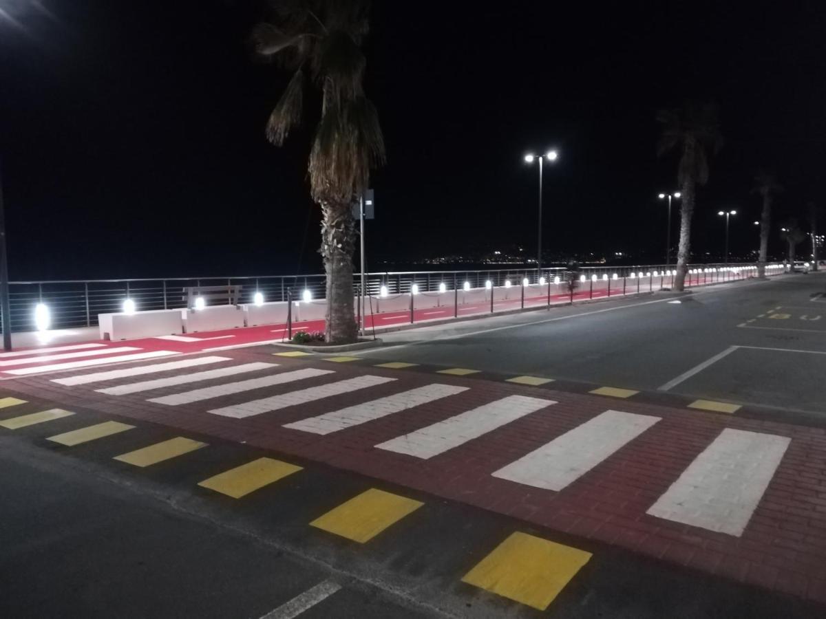 Le Case Del Sole Ventimiglia Zewnętrze zdjęcie
