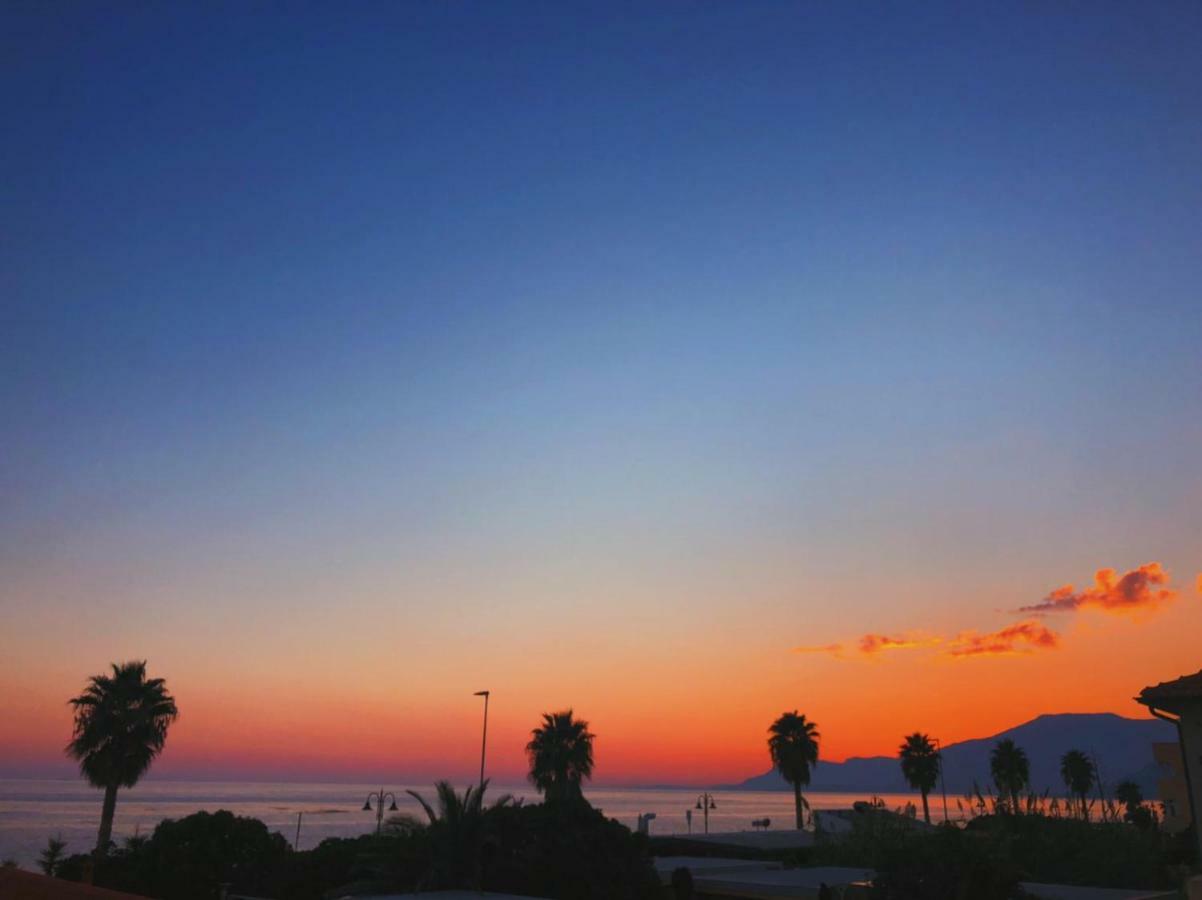Le Case Del Sole Ventimiglia Zewnętrze zdjęcie